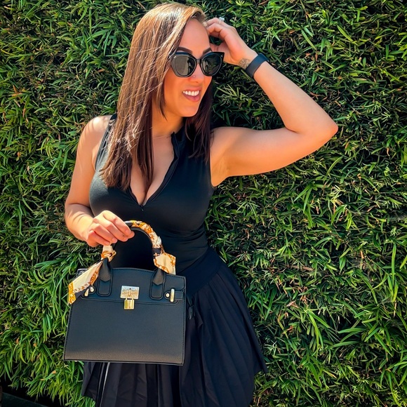 Sunglasses - Picture 5 of 11